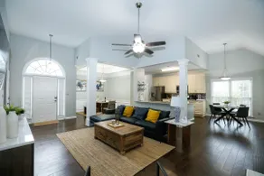 Entire 3 Bedroom & 2 Bath Ranch House - Image 2