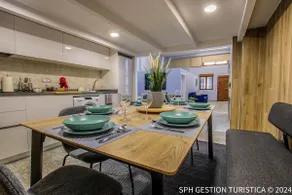 Apartament Adri home, free private garage - Image 4