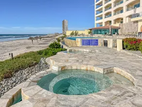 Breezy BeachfrontMarYSolCondo-7th Flr-Rosarito - Image 4