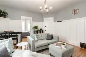 Ceruleans 3BR Suite in Calgary - Image 5
