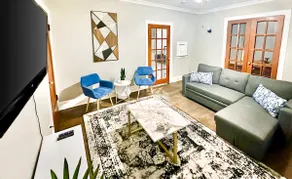 Cozy 1BR Near City + Airport - Image 2