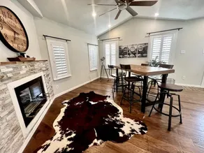Hot Tub in Fully-Loaded 2bd+2bth Home - Image 5
