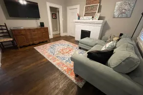 Home <sleeps7>*Walking distance to downtown Sptg!* - Image 4