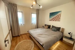 Sunny & Stunning holiday Home - Image 4
