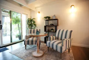 La Jolla Beach Villa Gem - Image 5