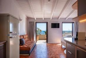 seafront cozy suite for 2 in Rethymno - Image 2