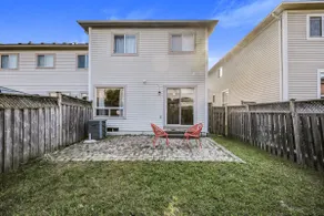 Spacious Whitby Haven: 3BR Home Parking - Image 5
