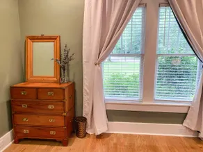 Historic Charm in the Oaks - Image 5