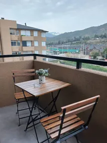 Apartment 5 minutes from downtown, with parking - Image 2