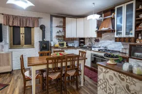 Open countryside villa - Image 3