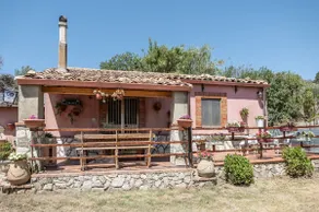 Open countryside villa - Image 2