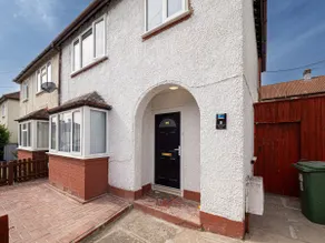 4BR house! Big discount-Free wifi- parking! - Image 4