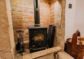Fryers Cottage Wirksworth, a traditional yet stylish 2-bedroom Peak District cottage - Image 5