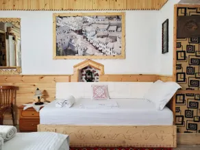 Aria Guesthouse - Image 4