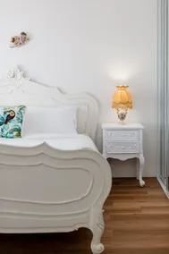 Casasandra - Perfectly Located Tasteful Charm - Image 4