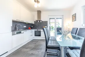 Touch Upon Metropolis - Whole house by Vienna - Image 3