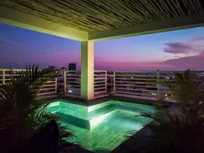 Luxury apartment in Residence - Image 2