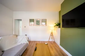 Beautiful 2 Bedroom House in Atherton, Free Parking - Image 5