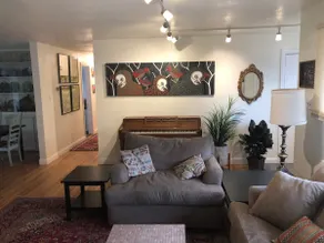 3 bed 2 bath house near Old Town - Image 1