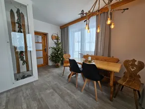 Retro House Ski Apart - Image 3