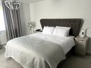 4 Bedroom home with study space - Image 5