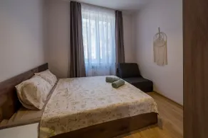 3BDR, Top Center Retreat,Sofia Heart, FREE Parking - Image 5