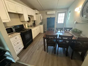 Quaint, Centrally located Apt. - Image 2