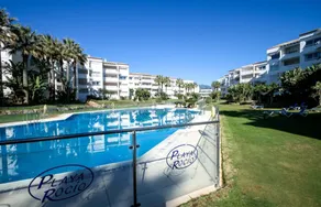 Royal Banus by the sea 2 - Image 3