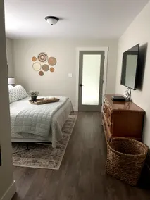 LJV Homestead Upper Suite - Image 3