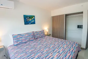Mantas Beach | KING SIZE BED | A/C | Comfortable | 200MB - Image 3
