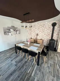 3 bedroom Downtown House - Image 2