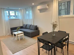 Nice 1BDR close to Downtown | free parking | 2 bed - Image 3