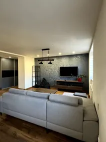 Modern apartment in city centre - Image 2