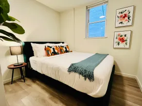 Sunny Cozy Spacious Boho-Chic Condo in Bridgeport - Image 3