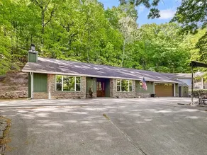 Perfect lake getaway/perfect for family getaways ! - Image 2