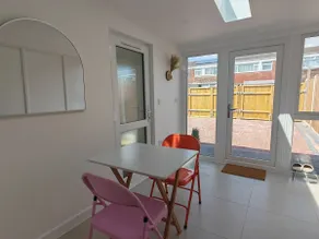 1 Bed private home in Bristol - Image 2
