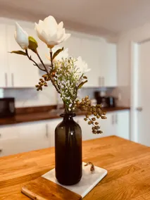 Downtown Suite - Central Location - Image 4