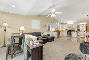 SuperFrink 3BR Dog Friendly 5 min drive to beach - Image 3