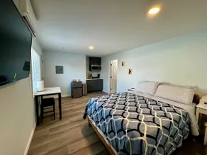 Fully Remodeled Spacious Studio Closed to DTLA - Image 3