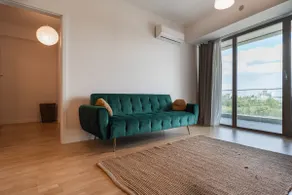 Lagoon Park Apartment with Beach View - Image 2