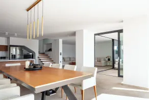 Nuera III: Modern 3BR Villa, 300m from the Beach - Image 5