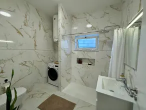 Bougainvillea House - Image 5