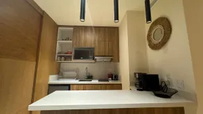 Modern Oceanfront Apartment - Image 4