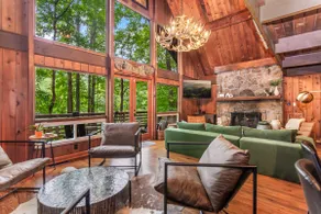 Lakeside Lodge (hot tub & sauna) - Image 4