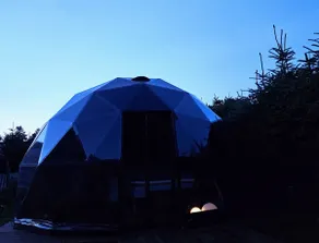 Glamping on the beach - Image 2