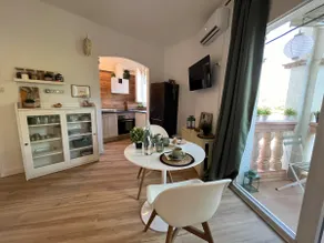 Apartament de la Madrona 1st floor Easy street parking - Image 4