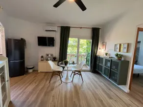 Apartament de la Madrona 1st floor Easy street parking - Image 2