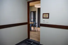 Luix Londrina Flat 707, QS 43 m2 completo, c garagem - Image 2