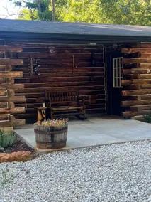 Cozy 1-Bedroom Cabin Retreat - Image 3