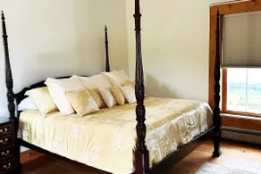 Summer in French Inspired Winery Home & Lake Views - Image 2